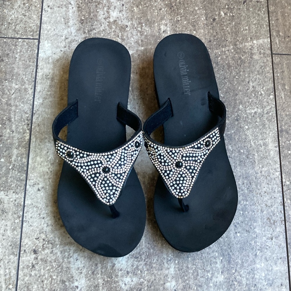 Olivia Miller Foam Wedge Sandals - Picture 3 of 6